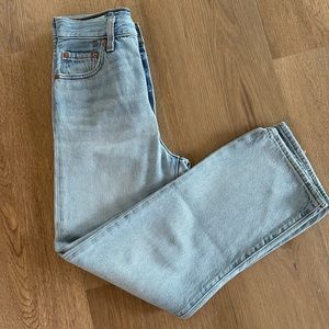 Levi’s Ribcage Straight